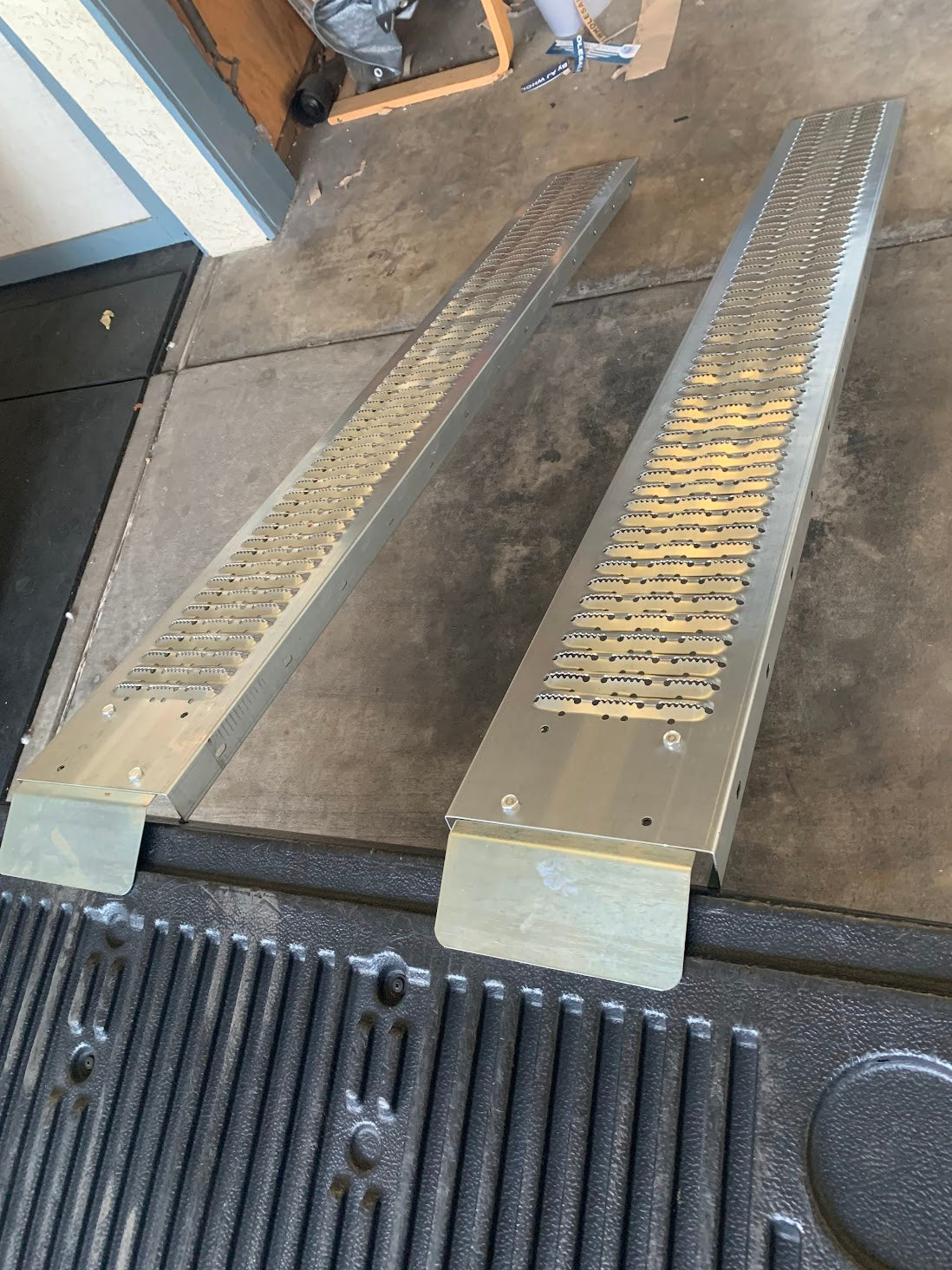Steel Loading Ramps 6FT Long x 9" Wide 1000 LBS Capacity